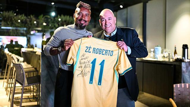 图片报：勒沃库森CEO卡罗到巴西探访泽-罗伯托，推进合作